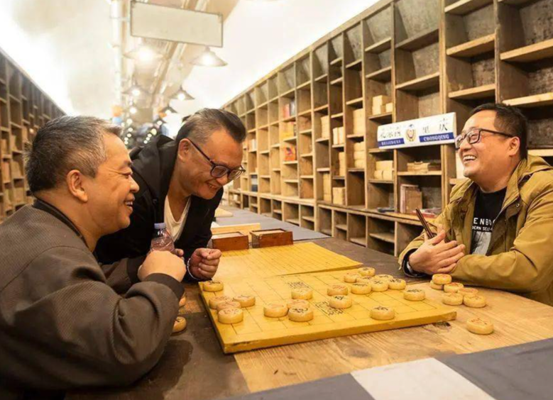 cinesi giocano a scacchi