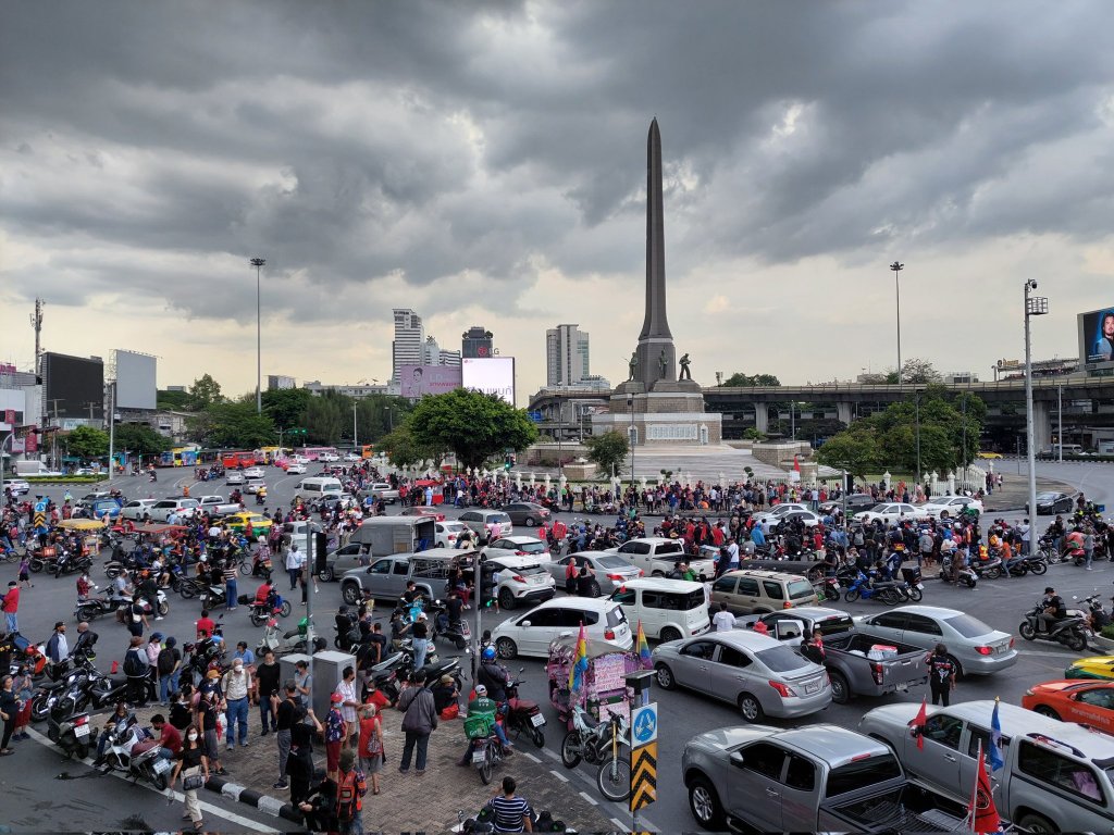 Scontri in Thailandia tra manifestanti pro-democrazia e&nbsp;polizia.