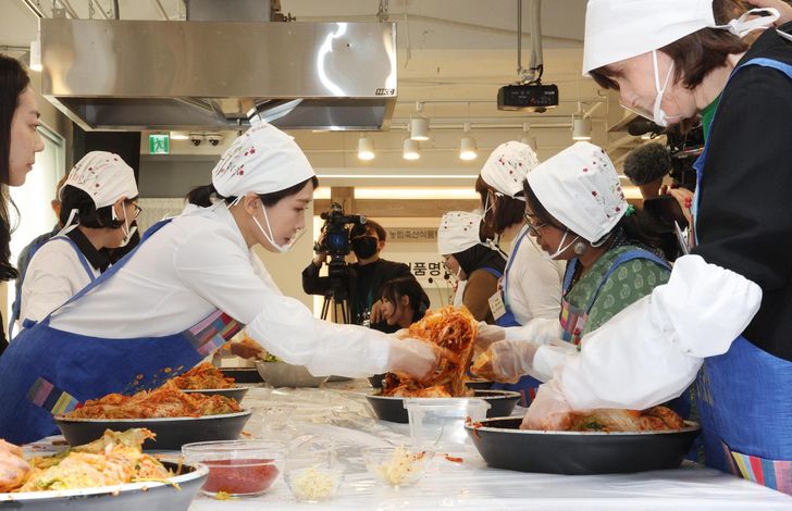Corea lancia progetto di cucina per stranieri